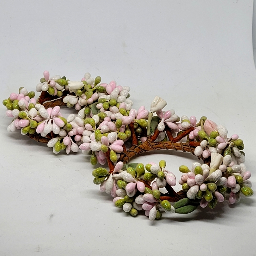 Home decor pipberry blossom candle rings, candle ring decor, pipberry blossoms